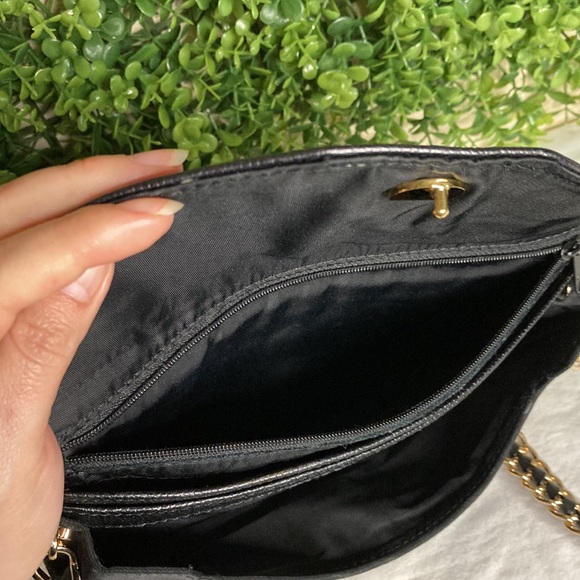 ❤️ Bally Push Lock Clutch With Chain ❤️ - Picture 13 of 17